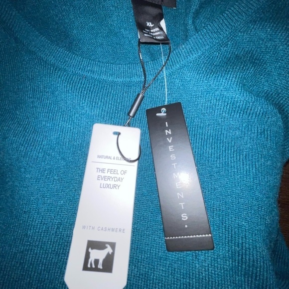 NWT 70% Wool 30% Cashmere Blend Classic Crew Neck Sweater - Picture 11 of 11